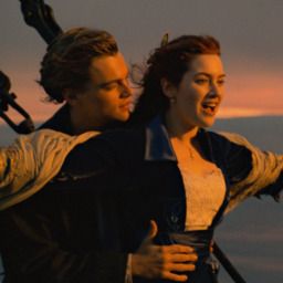 Titanic scene on the ship